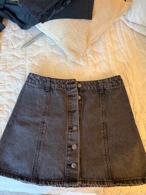 Forever 21 Black Button-Front Mini Denim Skirt size 27